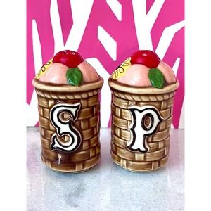 Vintage Salt and Pepper Shakers. Fruit Basket.